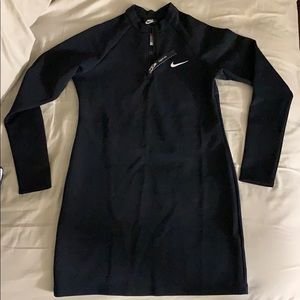 NWT nike women’s tight fit dress